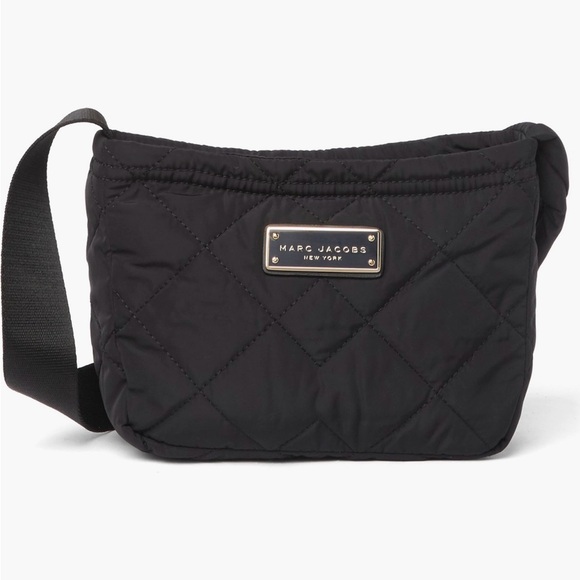 Marc Jacobs Handbags - Marc Jacobs Black Quilted Crossbody Bag